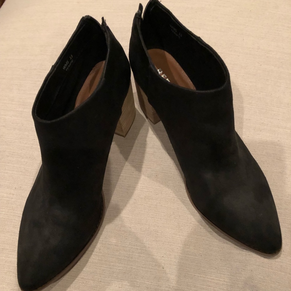 Report Booties
